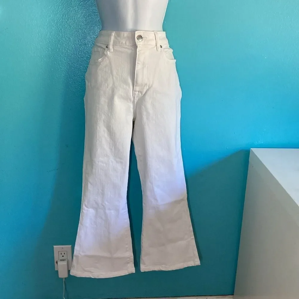 Elizabeth & James Size 6 Crop Flare Jeans in White Denim High Rise 23